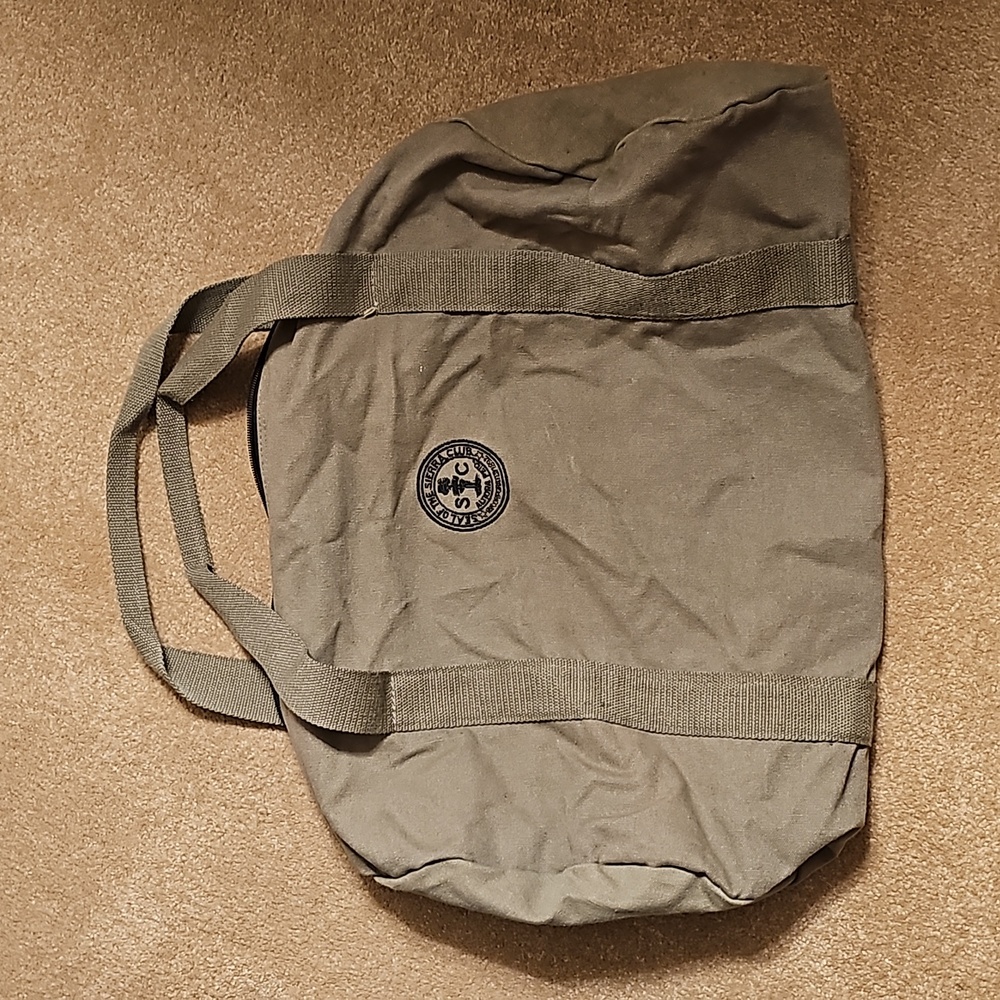 Vintage Sierra Club Aurora Peto Duffle Ruck